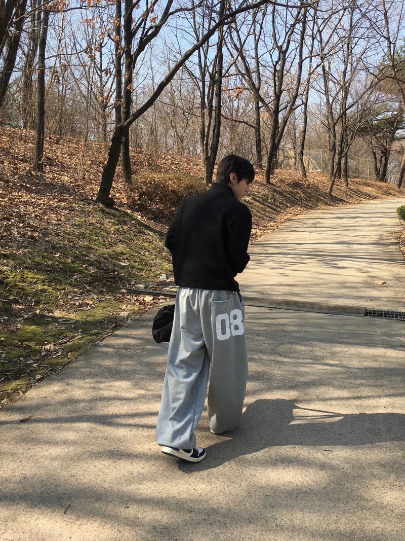 08 Basic Pintuck Wide Sweatpants 4C