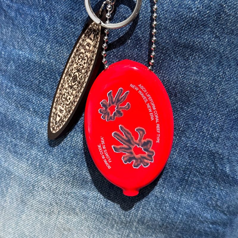 MEMORIESBOUNDARY（メモリーズバウンダリー）の「BORN IN CODE Coral Reef Coin Wallet Keyring (Red)（Smartphone Accessories）」