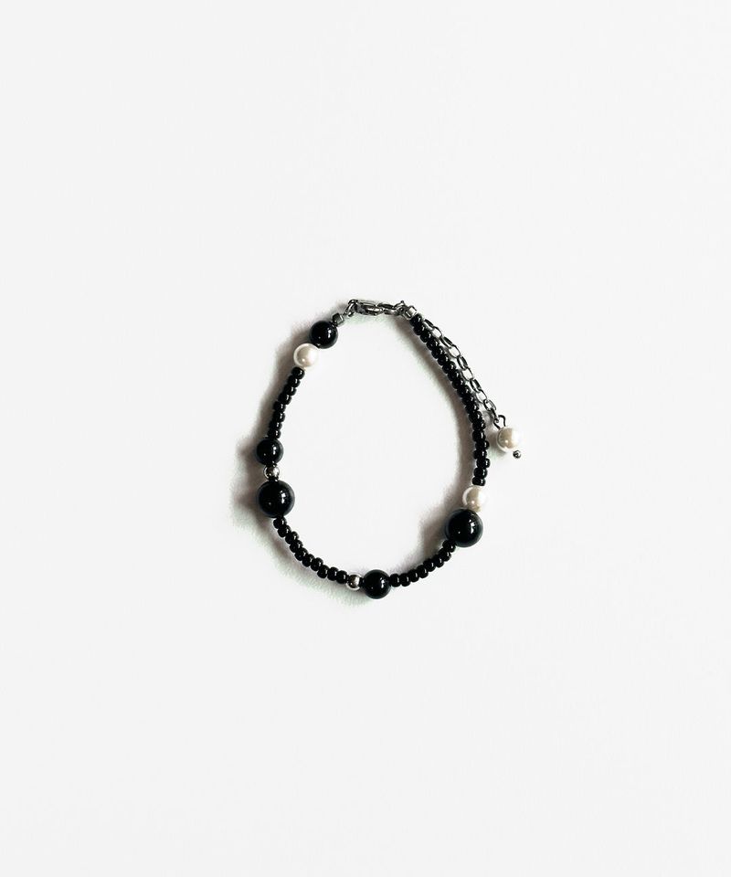 mere black bracelet