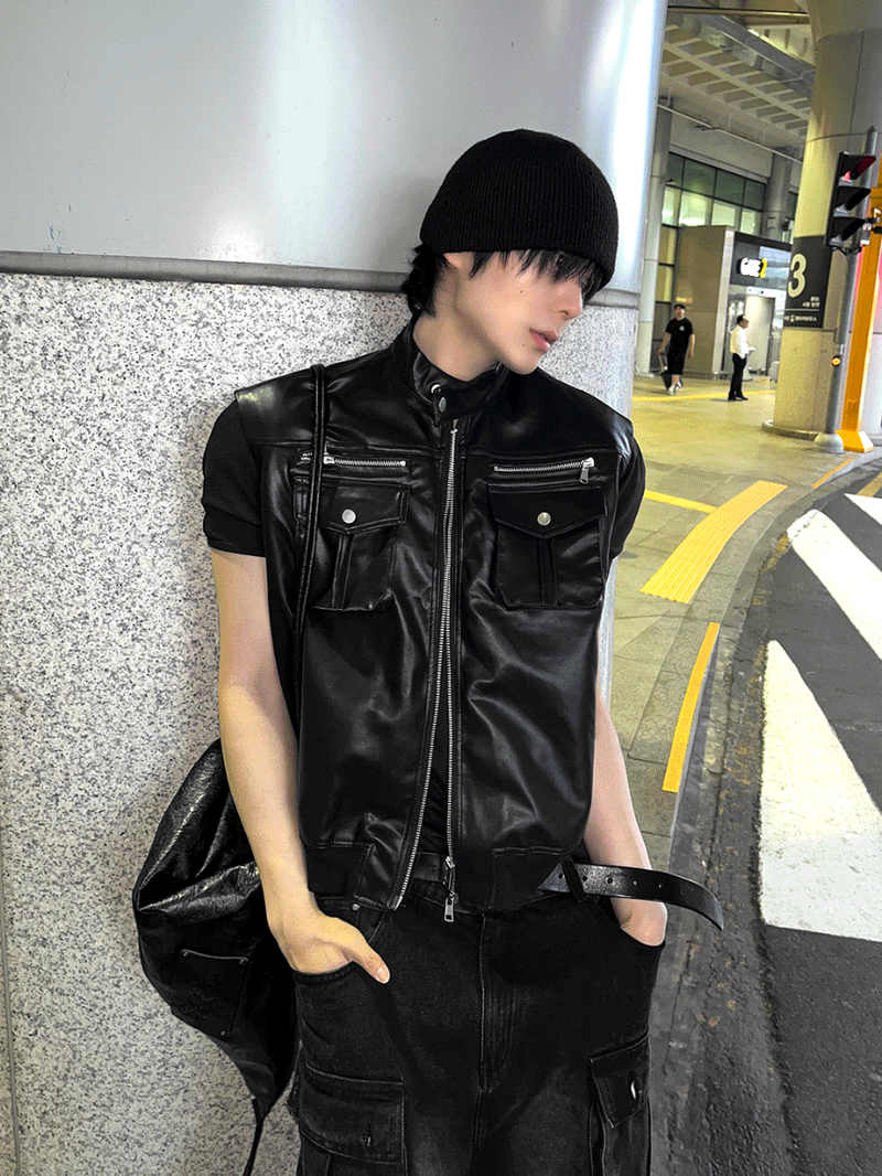Utility Pocket Cropped Vest