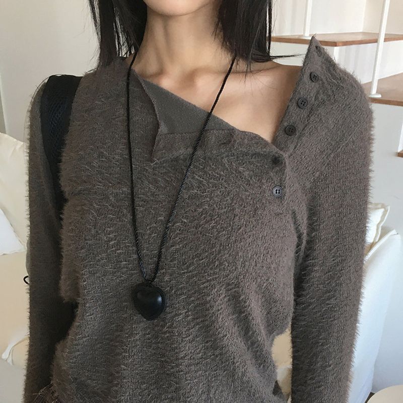 Carven Leather Heart Long Necklace