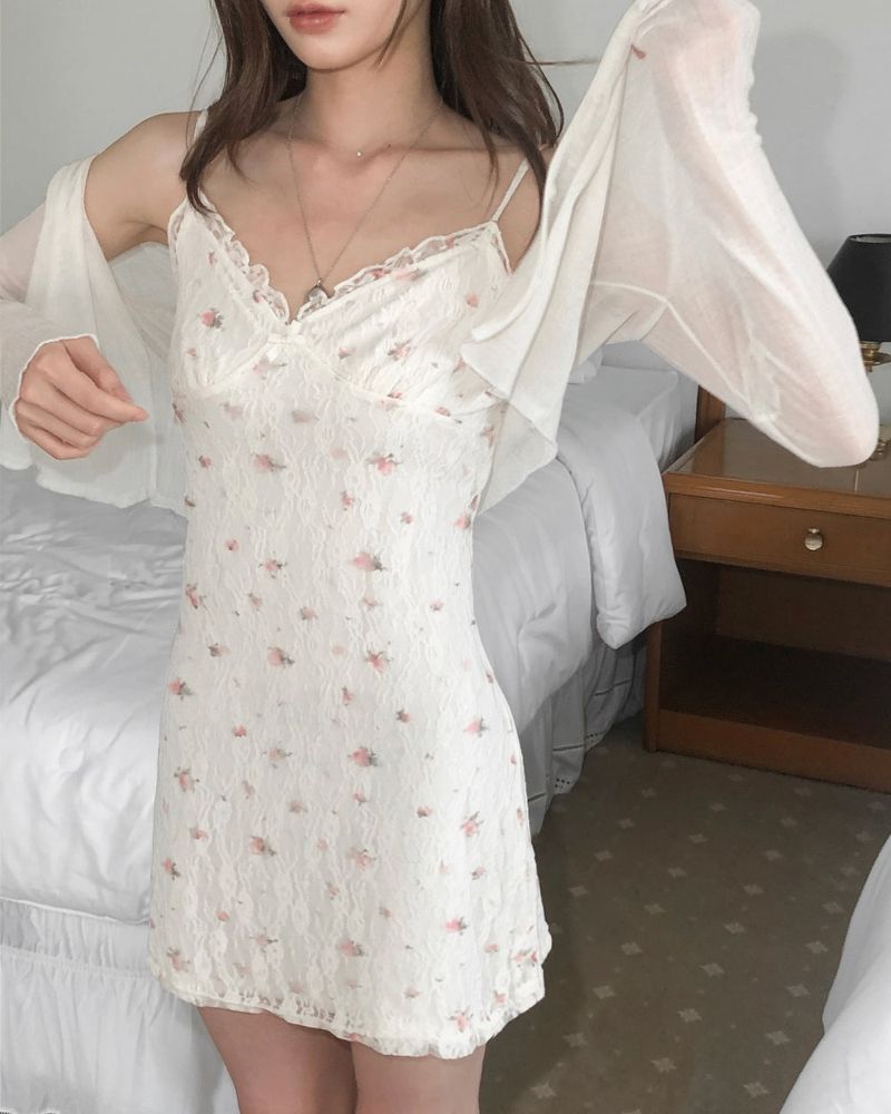 cloudemotion（クラウドエモーション）の「iaia mini bouquet lace ops（Dresses）」
