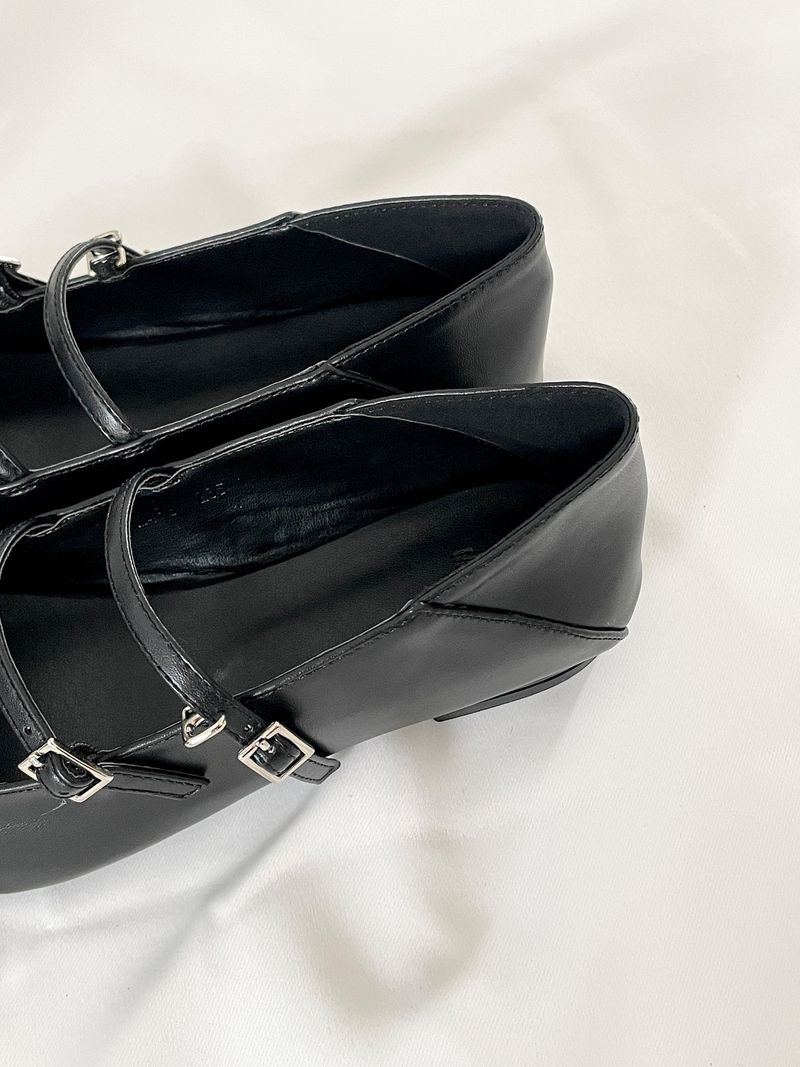 Lady stiletto two strap loafer 
