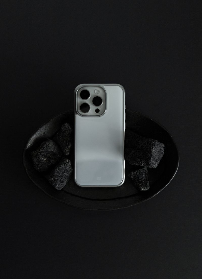 minomi（ミンノミ）の「ポーズ セレニティ（スマホグッズ/小物）」