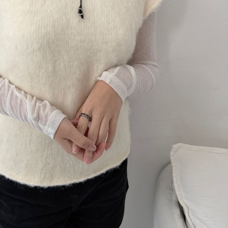Static Star Band Ring