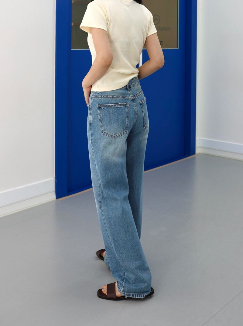 FLOWER EMBROIDERED STRAIGHT DENIM code 26215