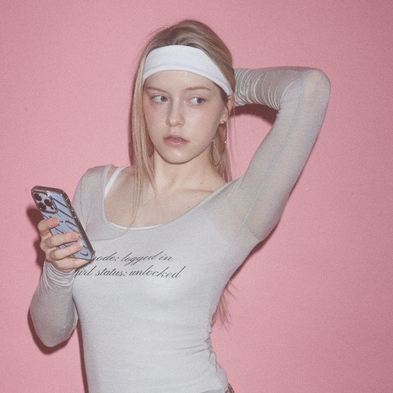 SOFT GLOW MODE TEE - GRAY