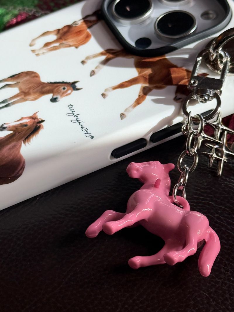 HORSE FIGURE KEYRING / TREEFORFIVE345
