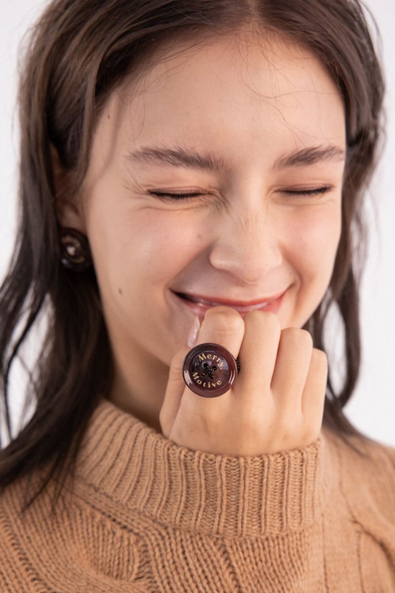 Merry,Motive signature button with knit ring (Wine)