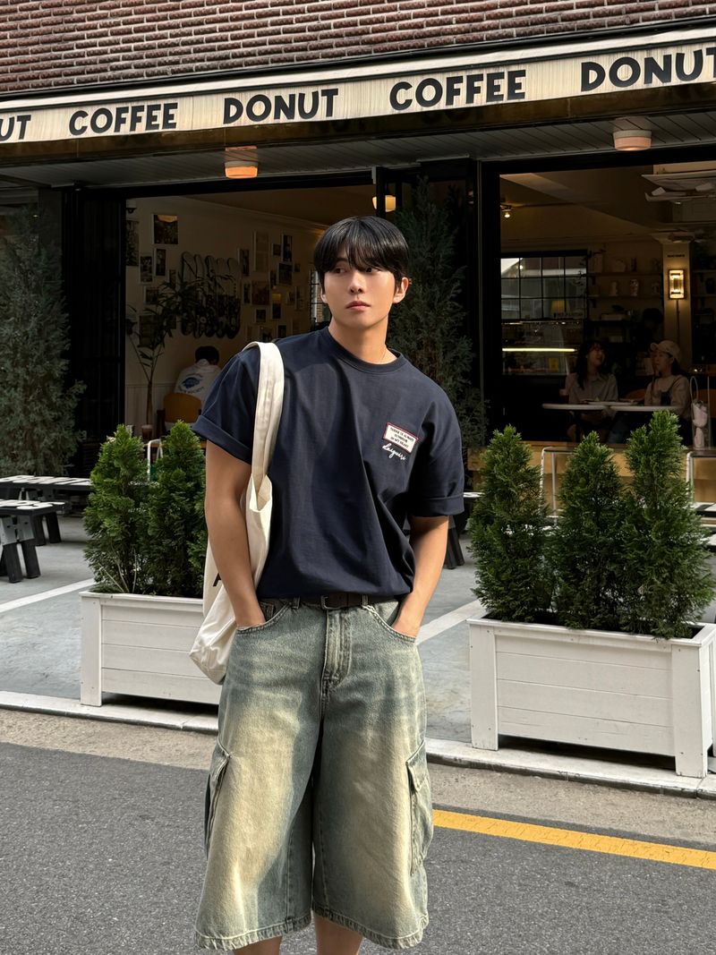 Quire patch embroidery short sleeve t-shirt