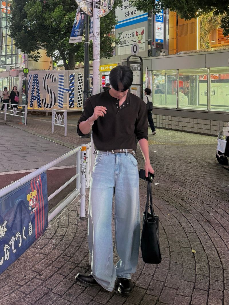 Solt curved denim pants