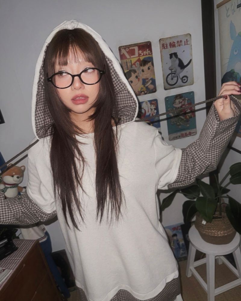 douchidouchi（ドウチドウチ）の「(2color) Vintage Check Layered Hoodie（Tops）」