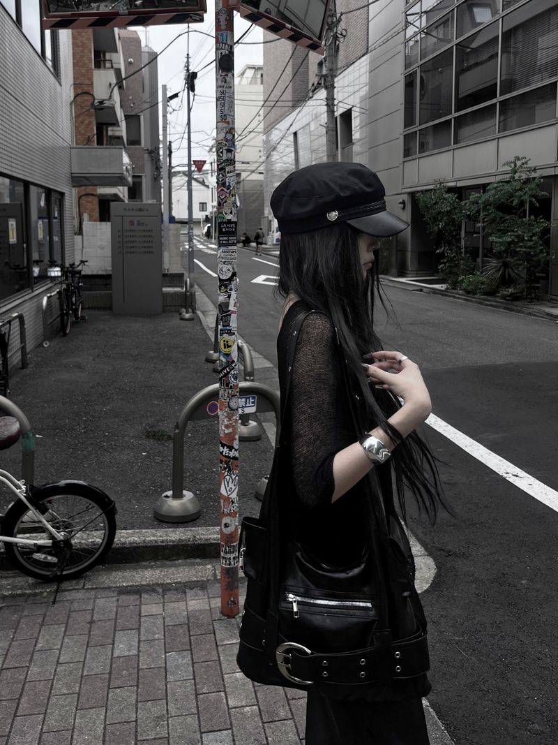 URBAN UNIQUE（アーバンユニーク）の「y2k belt motor shoulder bag（Bags）」