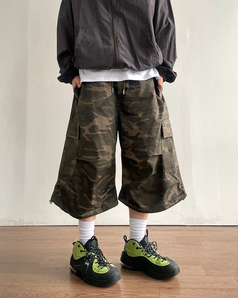 IDF（アイディーエフ）の「Terran Camo Cargo Bermuda Pants（Pants）」