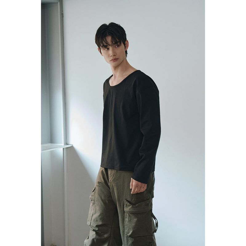 Brushed crop u neck long sleeves(Black)