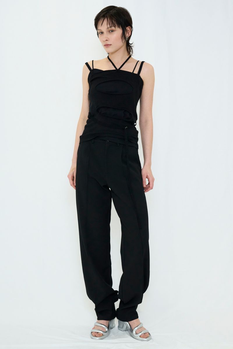 LOOSE TAPERED SLACKS