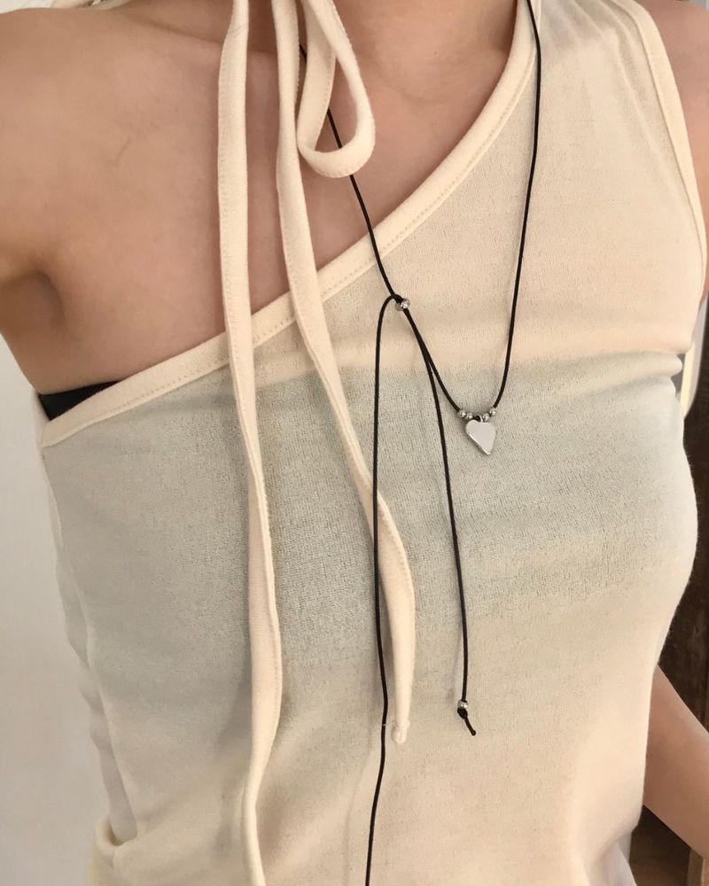 Stephen sleeveless