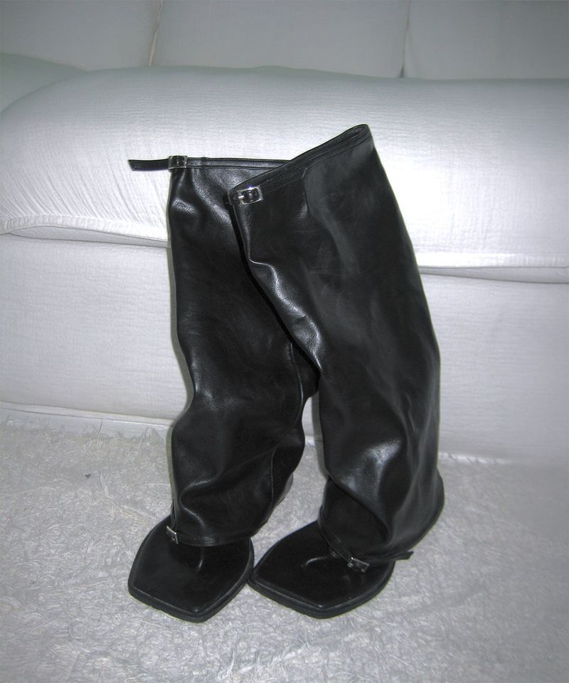 meego（ミーゴ）の「kaia buckle boots（Shoes）」