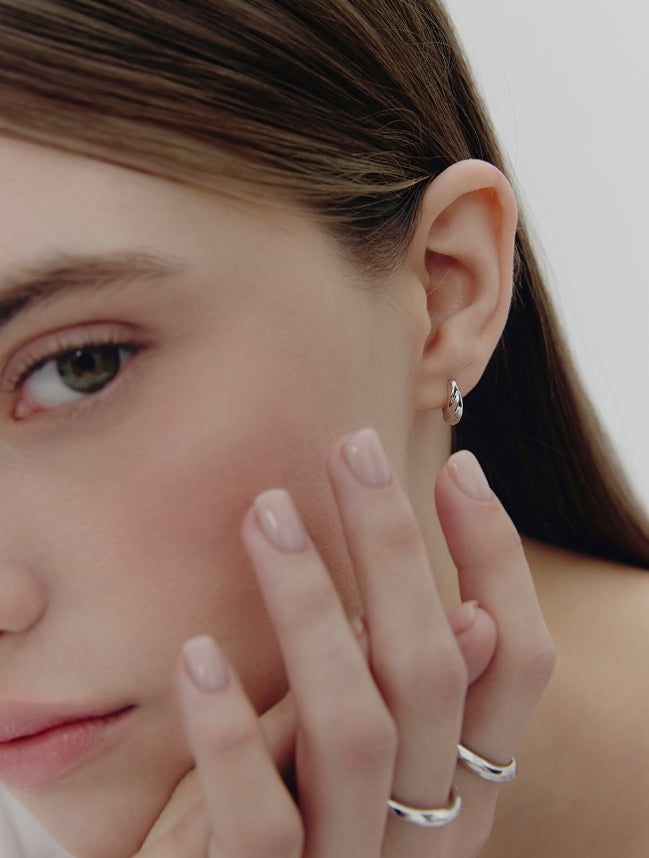 26SS★ Truvion (W) Waterdrop One-Touch Earrings