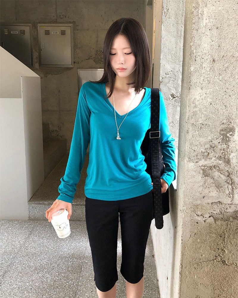 BEIDELLI（ベイデリー）の「[ORIGINAL] Nimo Deep V-neck long-sleeve T-shirt（Tops）」