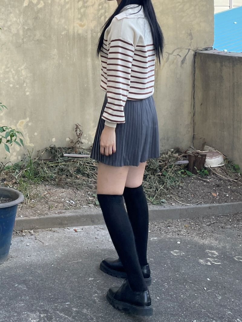 Certain mini pleats skirt