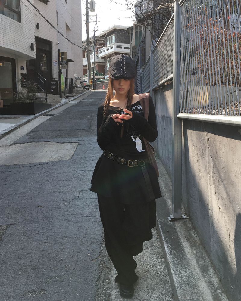 Strap hunting cap