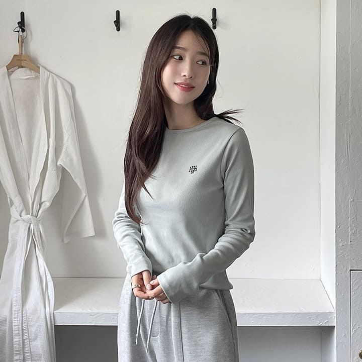 STITCH ROUND LONG SLEEVE T-SHIRT