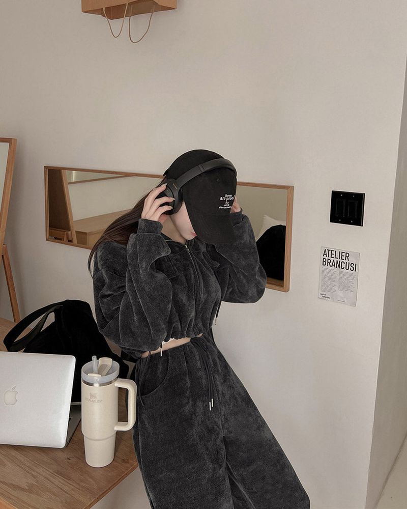 【MADE】Velvet cropped lHood & Pants set