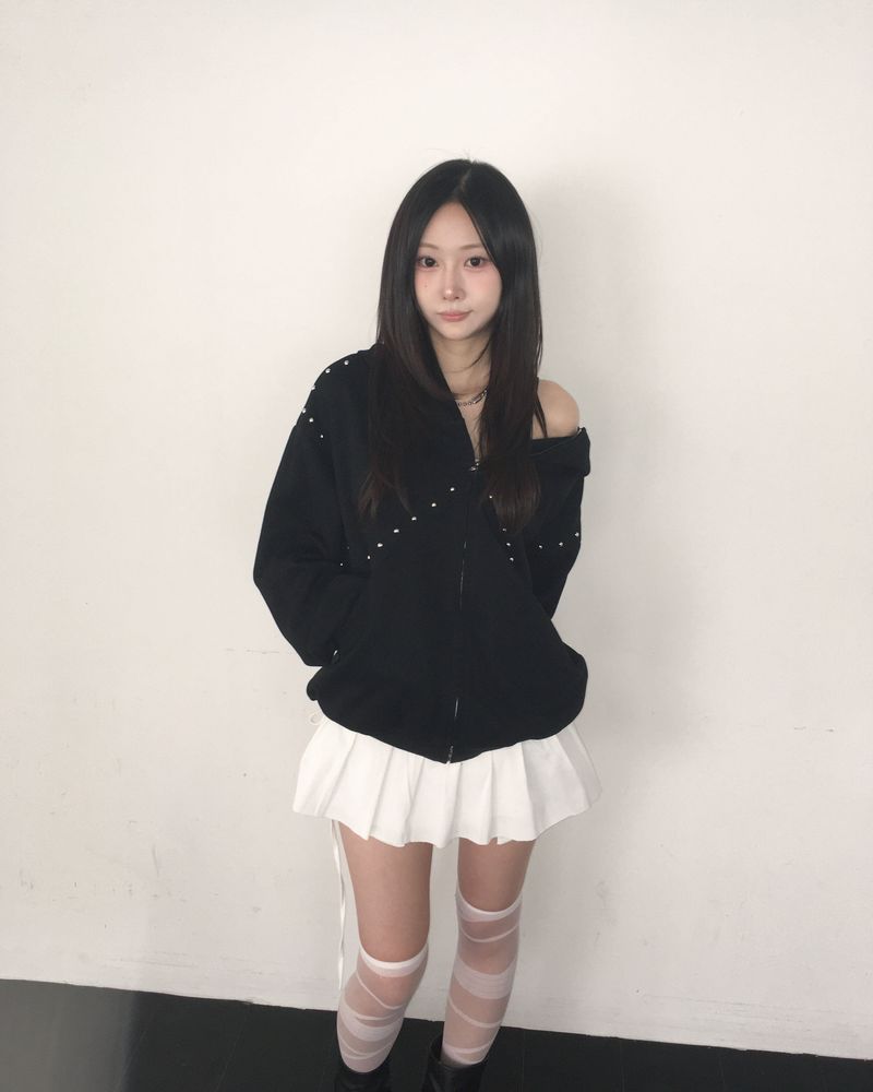 diagonal stud hood jumper