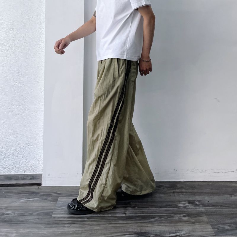 Crumpled Texture Line-Detail Pants