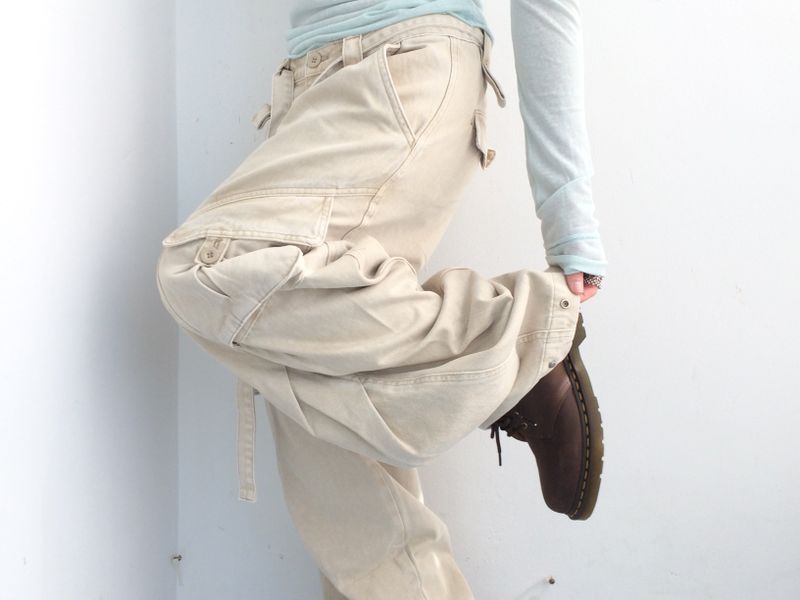 Pocket cargo strap pants