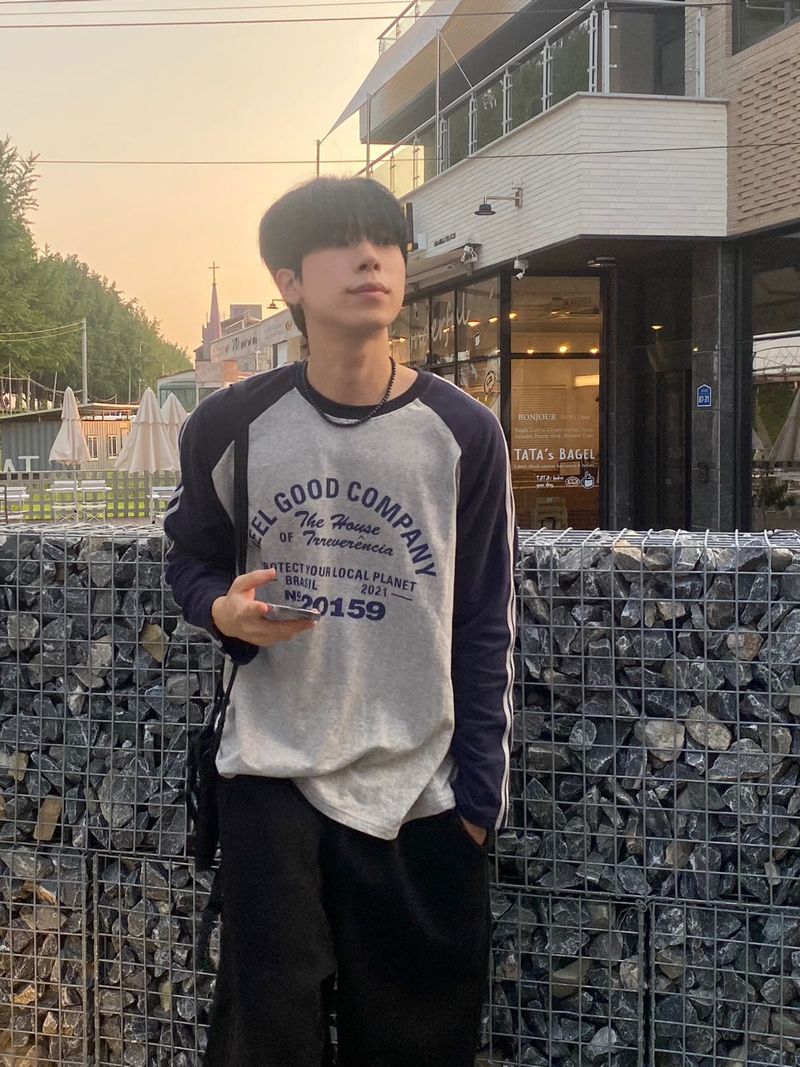 Track Reglan lettering long sleeve  2C