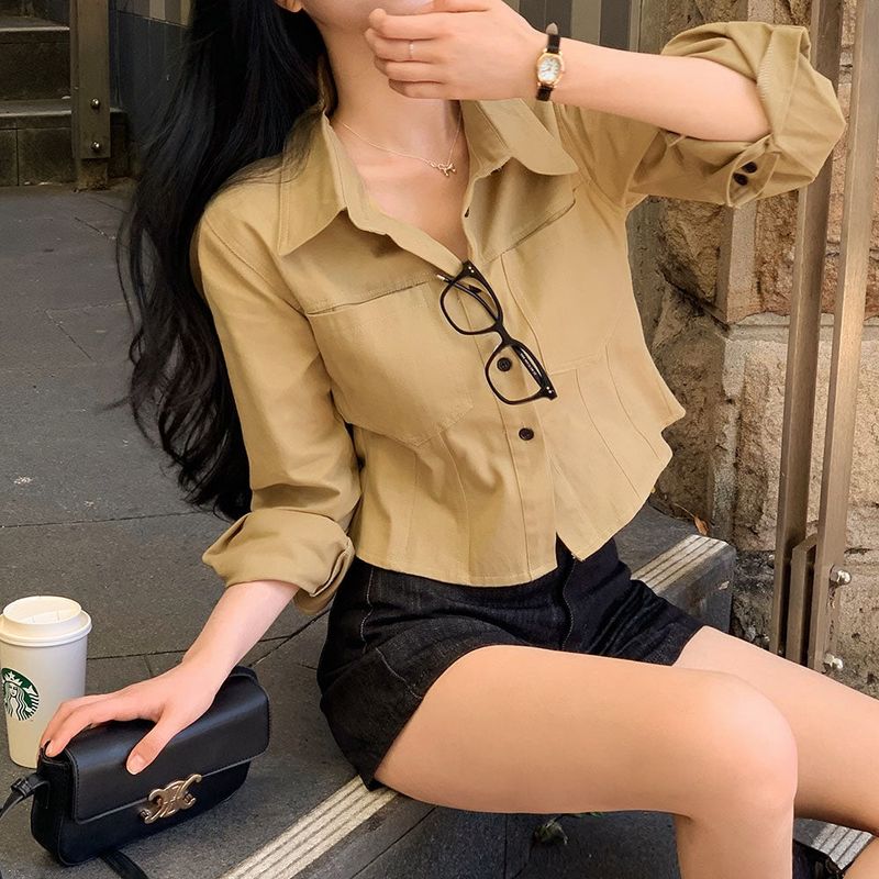[BELLIDE MADE] Cinnamon, Tight Line Semi-Crop Shirt