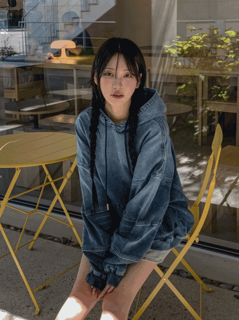 ULAN（ユレン）の「グラデーションウォッシングデニムフーディー（トップス）」