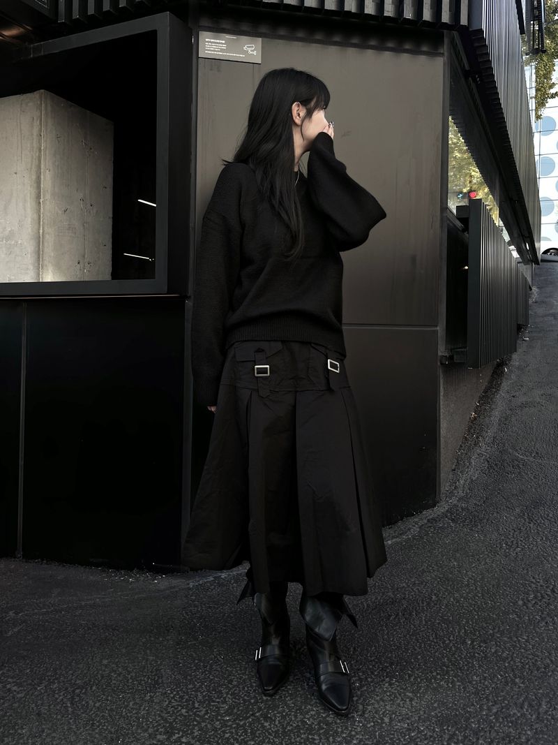 URBAN UNIQUE（アーバンユニーク）の「marvin buckle pleats skirt（Skirts）」