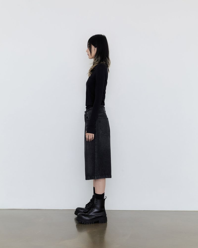 Ghost Rain - MOD8 shorts