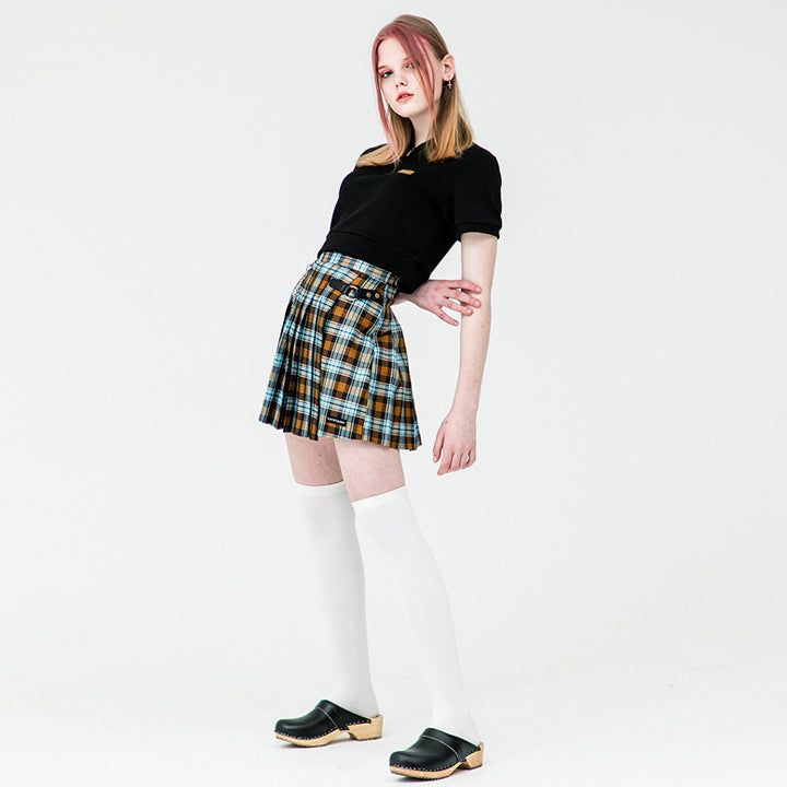 RNHI COLLAR ZIP UP CROP TEE