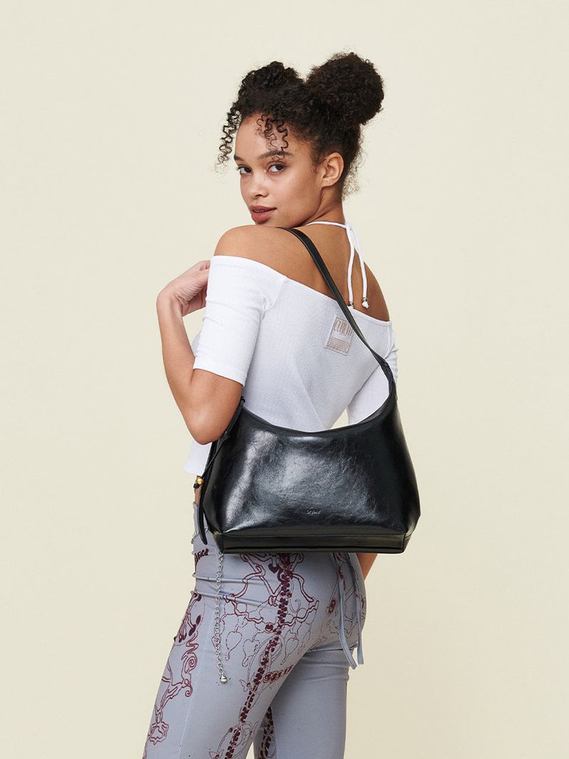Oryany(オヤニ)の「Egg Slouch Shoulder(Bags)」