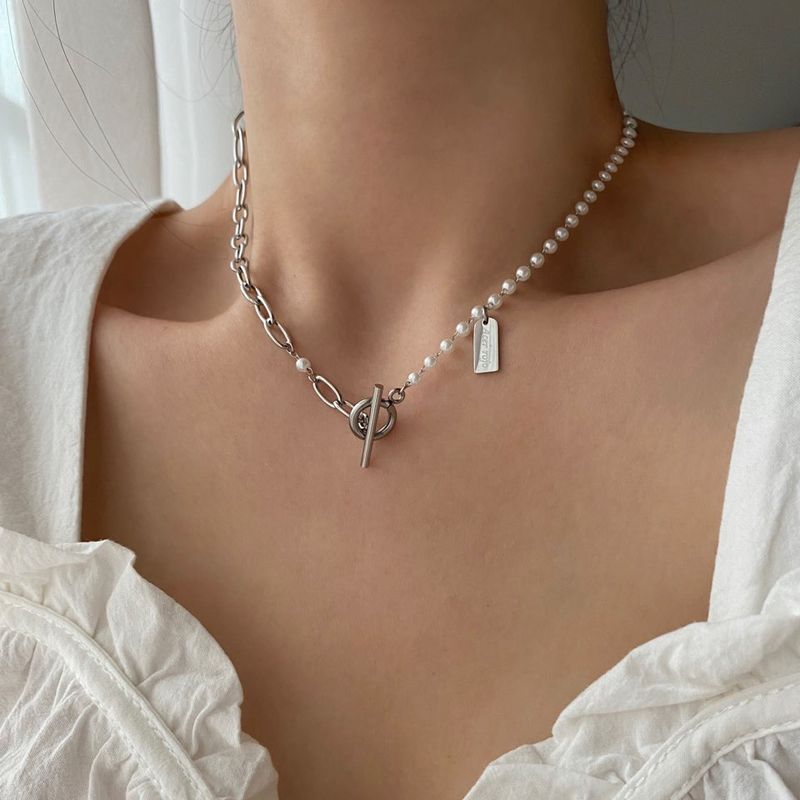 Acer rojo(アセルロジョ)の「sspoi Surgical Steel Toggle Bar Two-Way Pearl Guest Look Necklace(Accessories)」