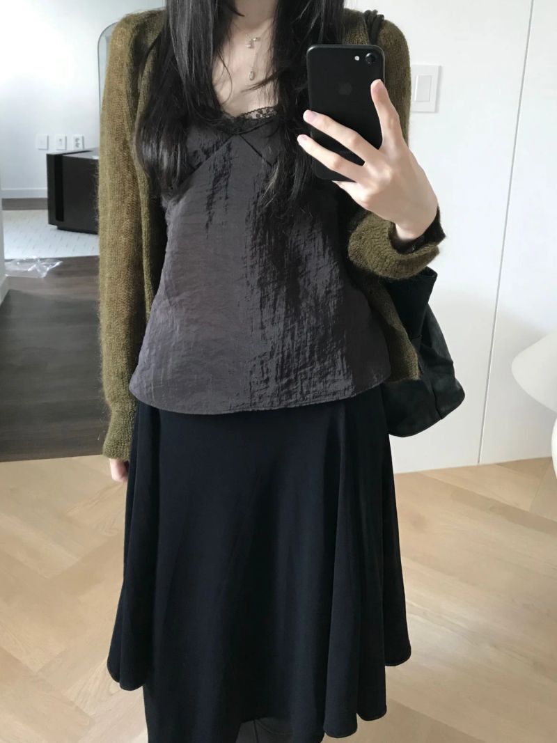 Mohair V-Neck Cardigan (2 colors)