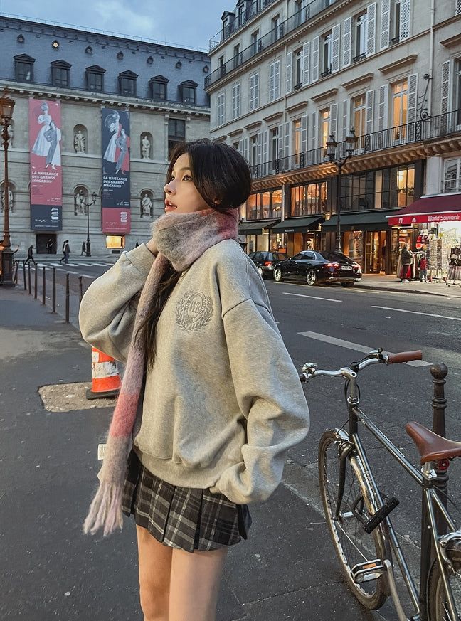 Daphne embroidery brushed sweatshirt