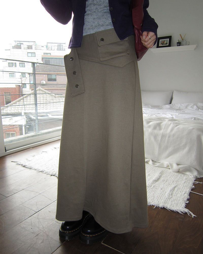 Robik Pocket-Belt Banded Long Skirt