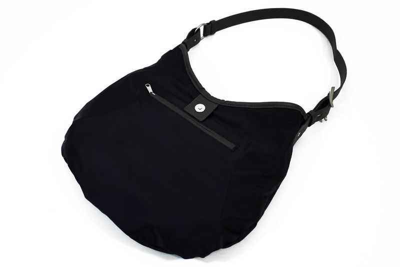 H-Buckle Soft Leather Dumpling Bag (gray)