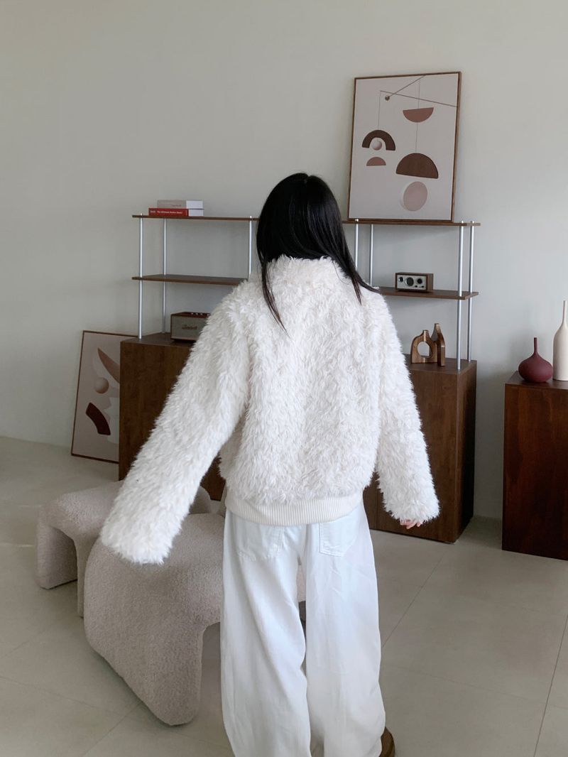 Luv Snowy Collar Fur Zip-Up Jacket