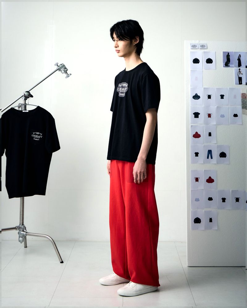 [UPDRAFT]APPLIQUE COTTON T-SHIRT BLACK