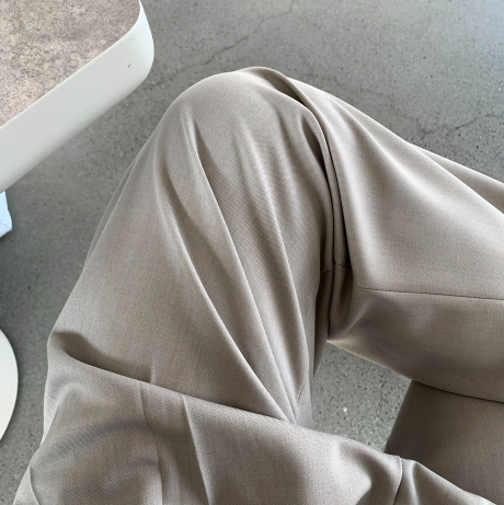 Deface Front Turtle Back Banding Wide Slacks