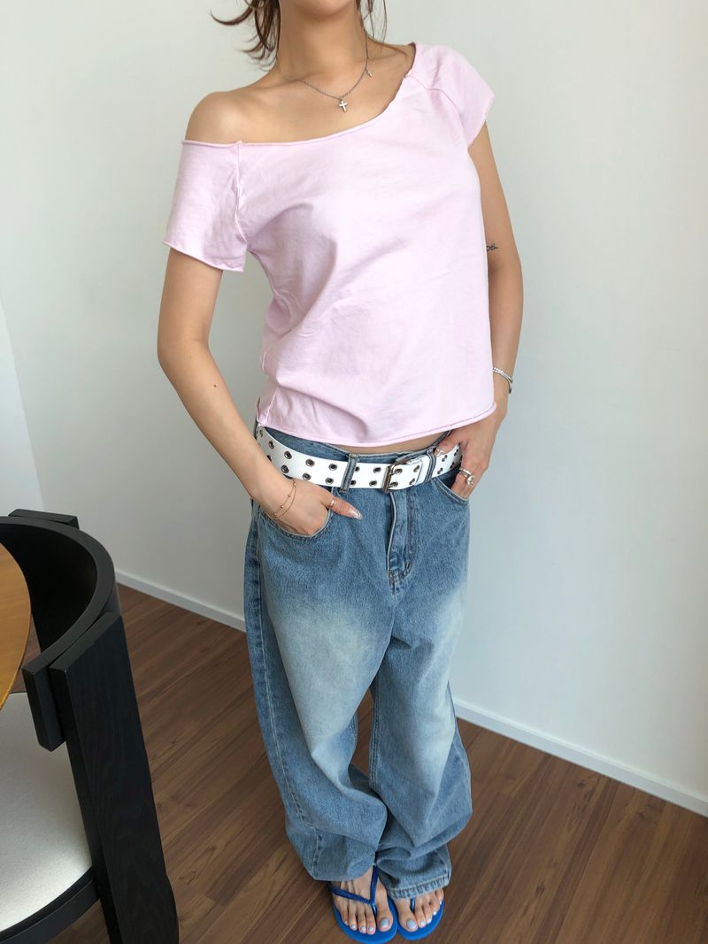 CUT OFF HALF TEE
