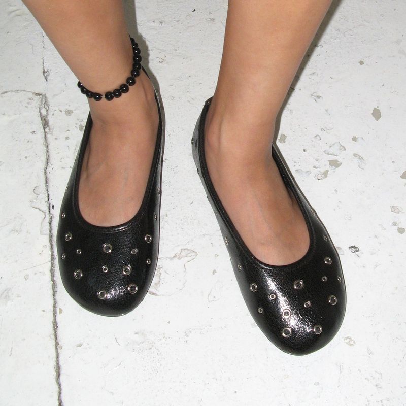 Me 0044. Eyelet Mesh Flat Shoes - 3colors
