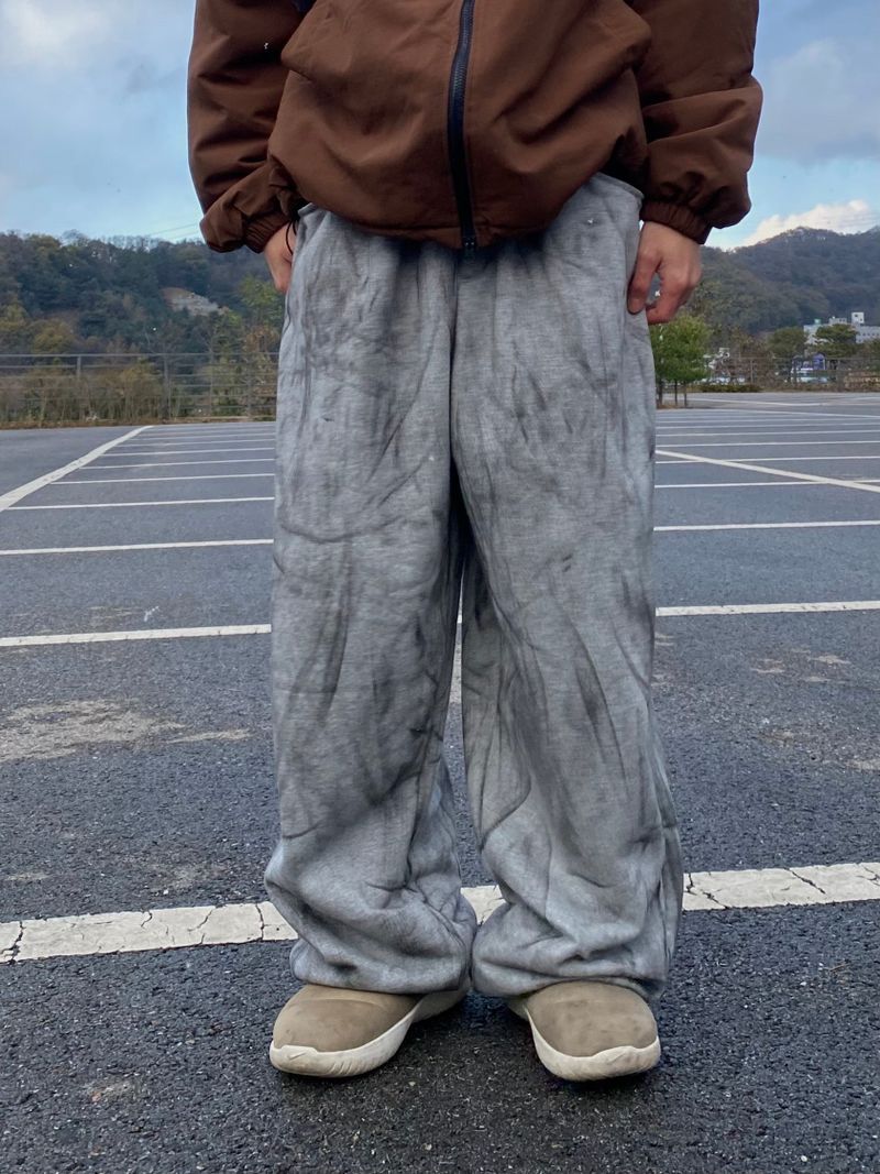 UNAIDUN（アネイダン）の「ダーティウォッシングカーペンタースウェット　３色（パンツ）」