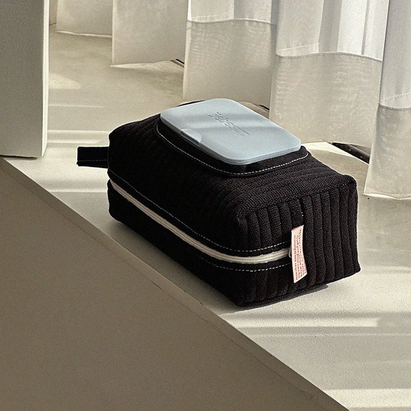 Wet Tissue Cover [L] (Black)